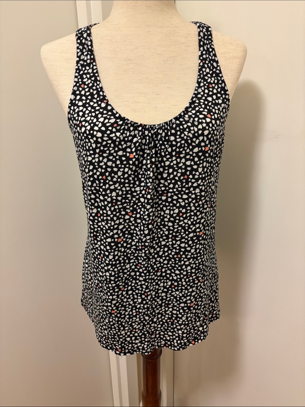 Old Navy Black Scoop Tank with White & Coral Heart Dot Print